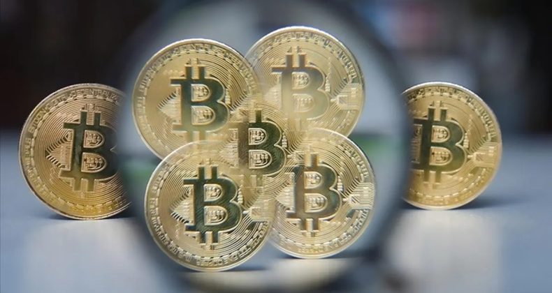 Bitcoin 15 Ayın En Düşük Seviyesinde: 72 Bin Doların Altına İndi