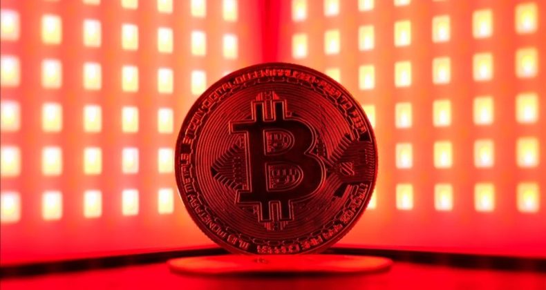 Bitcoin'de Sert D&uuml;ş&uuml;ş: Hikaye mi Değişiyor?