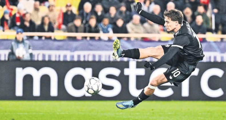 Boey Durduracak, Sallai Vuracak!