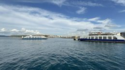 Bozcaada ve G&ouml;k&ccedil;eada'da feribot seferlerine 'fırtına' engeli