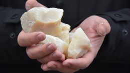 Bursa'da Bina Zemininde İlk Kez Uygulandı: &lsquo;Sıvılaşma G&ouml;ren Zemin Kayaya Yakın Bir Form Haline Geliyor&rsquo;