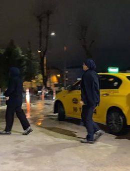 Bursa'da İş&ccedil;iler Yemekten Zehirlendi: 20 Kişi Hastaneye Kaldırıldı