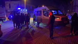 Bursa'da Servis Minib&uuml;s&uuml; ile Otomobil &Ccedil;arpıştı: 9 Yaralı