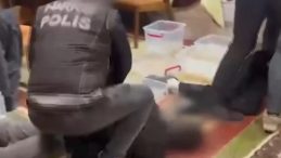 B&uuml;y&uuml;k&ccedil;ekmece'de Uyuşturucu Operasyonu! 3 Ş&uuml;pheli G&ouml;zaltında