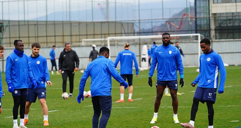 &Ccedil;aykur Rizespor, Gen&ccedil;lerbirliği Ma&ccedil;ına Hazırlanıyor