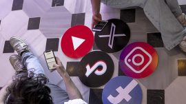 &Ccedil;ekya&rsquo;da Sosyal Medya &Uuml;zerine Yeni D&uuml;zenlemeler: 15 Yaş Altına Yasak Tasarısı Tartışılıyor