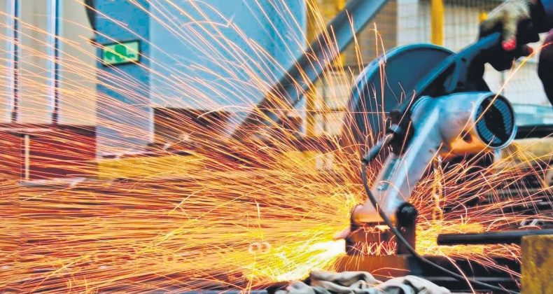 İş&ccedil;ilerini &Ccedil;ıkarmayanlara Aylık 3.500 TL Destek