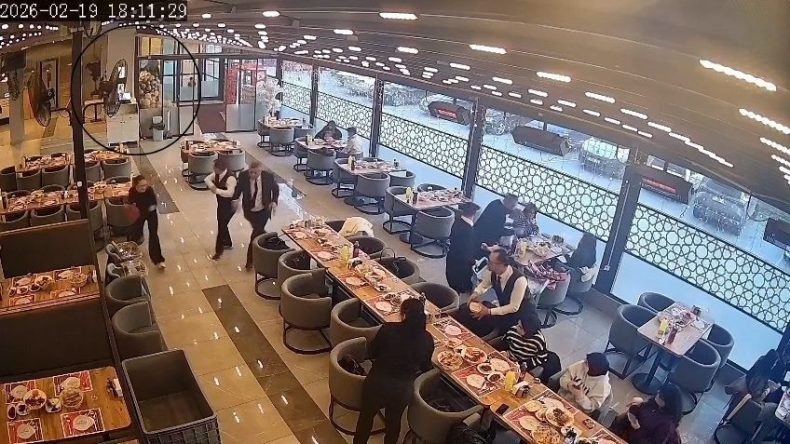 &Ccedil;orum'da İftar Saati Restorana Silahlı Saldırı