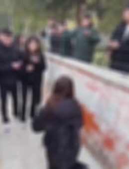 &Ccedil;orum&rsquo;da 13 Yaşındaki &Ouml;ğrenciye Akran Zorbalığı: Zorla Diz &Ccedil;&ouml;kt&uuml;r&uuml;p &Ouml;z&uuml;r Dilettiler!