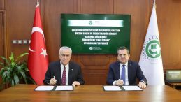 &Ccedil;ukurova &Uuml;niversitesi'nden &Ouml;ğrencilere &Uuml;cretsiz İftar İkramı