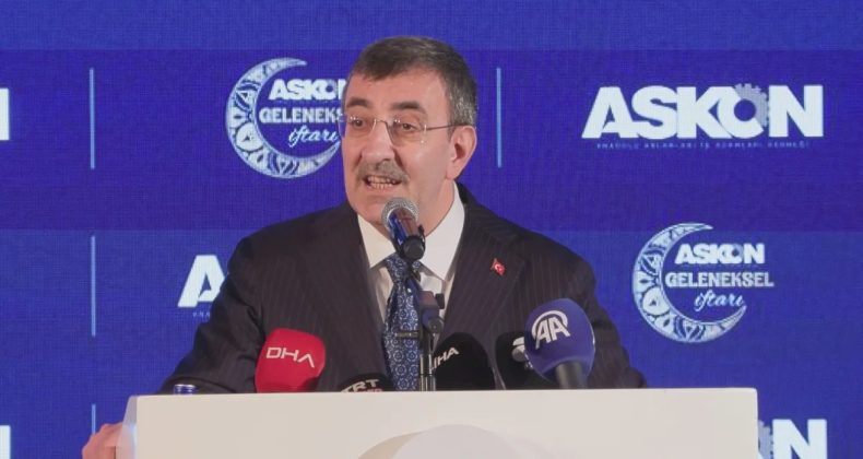 Cevdet Yılmaz: Türkiye Dünya Ortalamasının Üzerinde Büyüyor