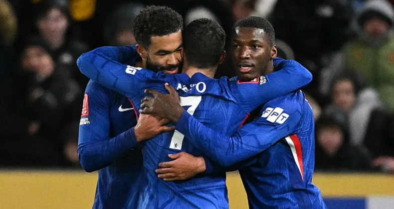 Chelsea, Hull City&rsquo;i FA Cup&rsquo;tan eledi!