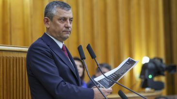 CHP Genel Başkanı &Ouml;zel, &Ouml;zarslan'ın İddialarına TBMM'de Yanıt Verdi