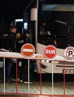 CHP'li Buca Belediyesi'ne Operasyonda Şok Gelişme! 7 Ş&uuml;pheli Tutuklandı
