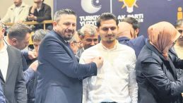 CHP'li Gen&ccedil;ler, AK Parti'ye Katıldı