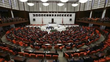 CHP'li İki İsim İ&ccedil;in Dokunulmazlık Başvuruları TBMM'de G&ouml;r&uuml;ş&uuml;l&uuml;yor