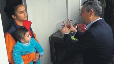 CHP&rsquo;den Yine Aynı Tiyatro