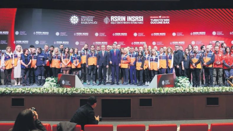 CHP&rsquo;ye Kalsa Temel Bile Atamazlardı