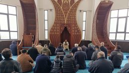 Cuma Hutbesinde Deprem ve Yardımlaşma Ruhuna Dikkat &Ccedil;ekildi