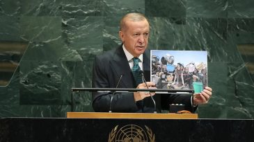 Cumhurbaşkanı Erdoğan, Yılın En İyi D&ouml;rt Karesini Belirledi