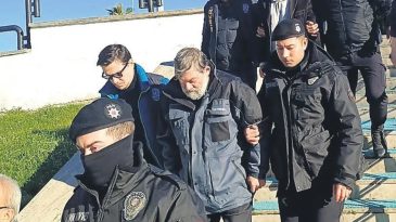 Cumhurbaşkanına Y&ouml;nelik Hakaret Nedeniyle 3 Kişi Tutuklandı