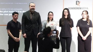 Demir&ouml;ren Medya ve Teknoloji Lisesi'nde 'Yapay Zeka' Konferansı: Z&uuml;lal Tannur, Teknoloji Girişimlerini Anlattı