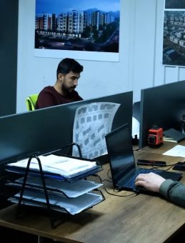 Deprem B&ouml;lgesine Yeniden Hayat Veren Kahraman Emek&ccedil;iler ile R&ouml;portaj