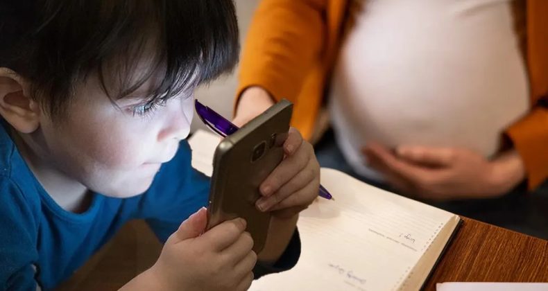 Doğum İzni 24 Haftaya &Ccedil;ıkıyor, &Ccedil;ocuklara Sosyal Medya Yasağı Geliyor!