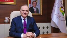 D&uuml;zce Belediye Başkanı Faruk &Ouml;zl&uuml;: D&uuml;nyanın En Etkili Lideri Erdoğan'dır