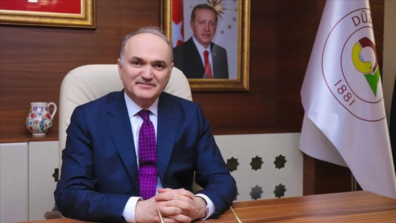 D&uuml;zce Belediye Başkanı Faruk &Ouml;zl&uuml;: D&uuml;nyanın En Etkili Lideri Erdoğan'dır