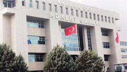 Emanete Hıyanet… Hırsız Memur Altınları Aldı