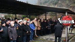 Emekli Astsubay Mert Necati G&uuml;nay Kalp Krizinden Hayatını Kaybetti