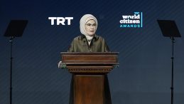 Emine Erdoğan: Gazze'nin acısı, sosyal medyanın 'sonsuz kaydırma' evreninde g&ouml;zden kayboluyor