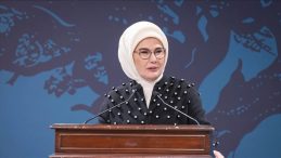 Emine Erdoğan: "Aşmamız Gereken Bir &Ouml;n Yargı Bariyeri Var"