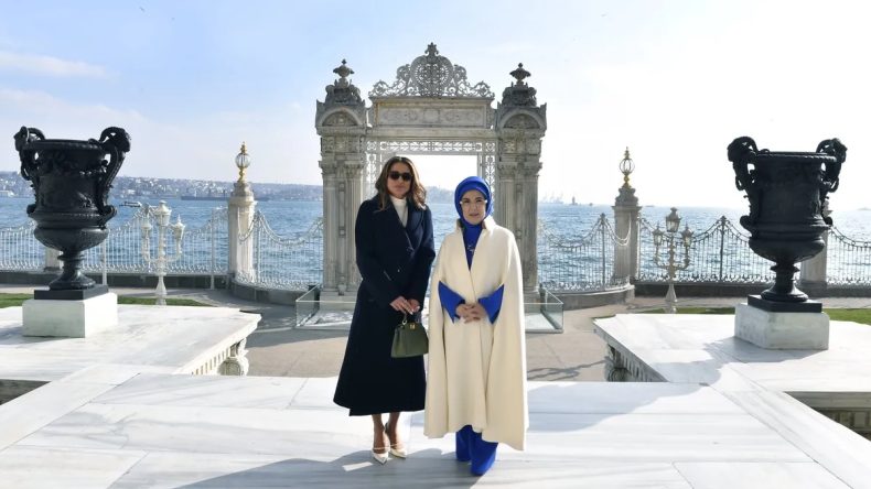 Emine Erdoğan, &Uuml;rd&uuml;n Kralı 2. Abdullah'ın Eşi Rania Al Abdullah'ı Dolmabah&ccedil;e Sarayı'nda Ağırladı