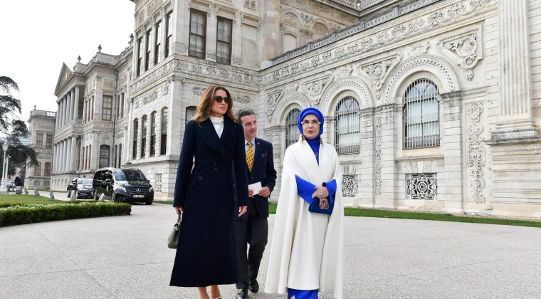 Emine Erdoğan, &Uuml;rd&uuml;n Krali&ccedil;esi Rania ile buluştu