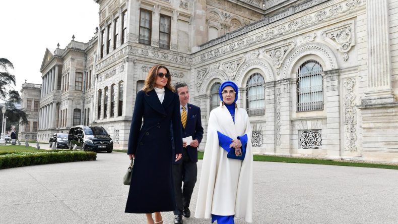 Emine Erdoğan, &Uuml;rd&uuml;n Krali&ccedil;esi Rania ile buluştu