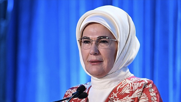 Emine Erdoğan'dan 'Uluslararası Bilimde Kadın ve Kız &Ccedil;ocukları G&uuml;n&uuml;' paylaşımı