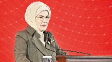Emine Erdoğan'dan &Ccedil;ocuk evleri Vurgusu