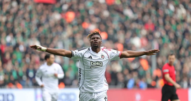 Emmanuel Agbadou: Beşiktaş'a Destek Vermek İstiyorum!