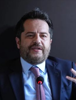 Erden Timur&rsquo;a Y&ouml;nelik Şok İddia: "Aldığım Arsayı ve Paramı Vermedi"