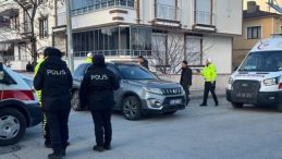 Erzincan&rsquo;da İki Ara&ccedil; &Ccedil;arpıştı: 2 &Ccedil;ocukla Birlikte 3 Yaralı