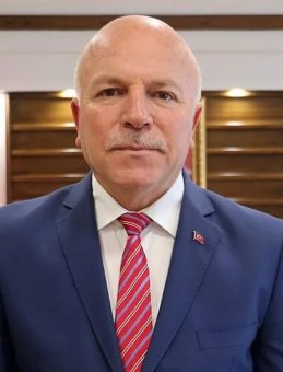 Erzurum Büyükşehir Belediye Başkanı Mehmet Sekmen, Ucuz Su Stratejisini Açıkladı: "Susuzluğa Karşı 850 Gölet Yaptım"