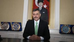 Erzurum Valisi İ&ccedil;işleri Bakanı oldu! Mustafa &Ccedil;ift&ccedil;i kimdir?