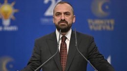 Faruk Acar'dan &Ouml;zg&uuml;r &Ouml;zel'e Tepki: Bu Tavır, &Ccedil;aresizliğin En G&uuml;r&uuml;lt&uuml;l&uuml; Halidir