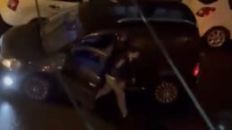 Fatih'te Korku Dolu Anlar: Bir Kadını Aracına Zorla Bindirmeye &Ccedil;alıştı!