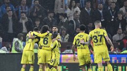 Fenerbah&ccedil;e, Trabzonspor Deplasmanında Galip Geldi! 5 Goll&uuml; M&uuml;thiş Karşılaşma