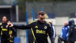 Fenerbah&ccedil;e, Trabzonspor Ma&ccedil;ına Hazırlıklarını S&uuml;rd&uuml;r&uuml;yor