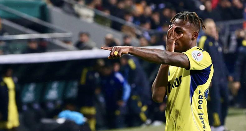 Fenerbah&ccedil;e'de Dorgeles Nene'den 5. gol sevinci!