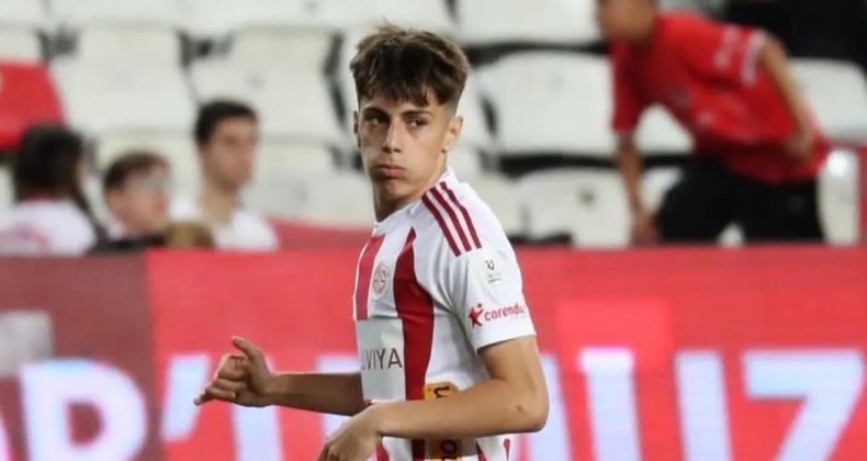 Fenerbahçe'den Gençlik Atağı! Antalyaspor'dan 5 Genç Oyuncu Transfer Edildi